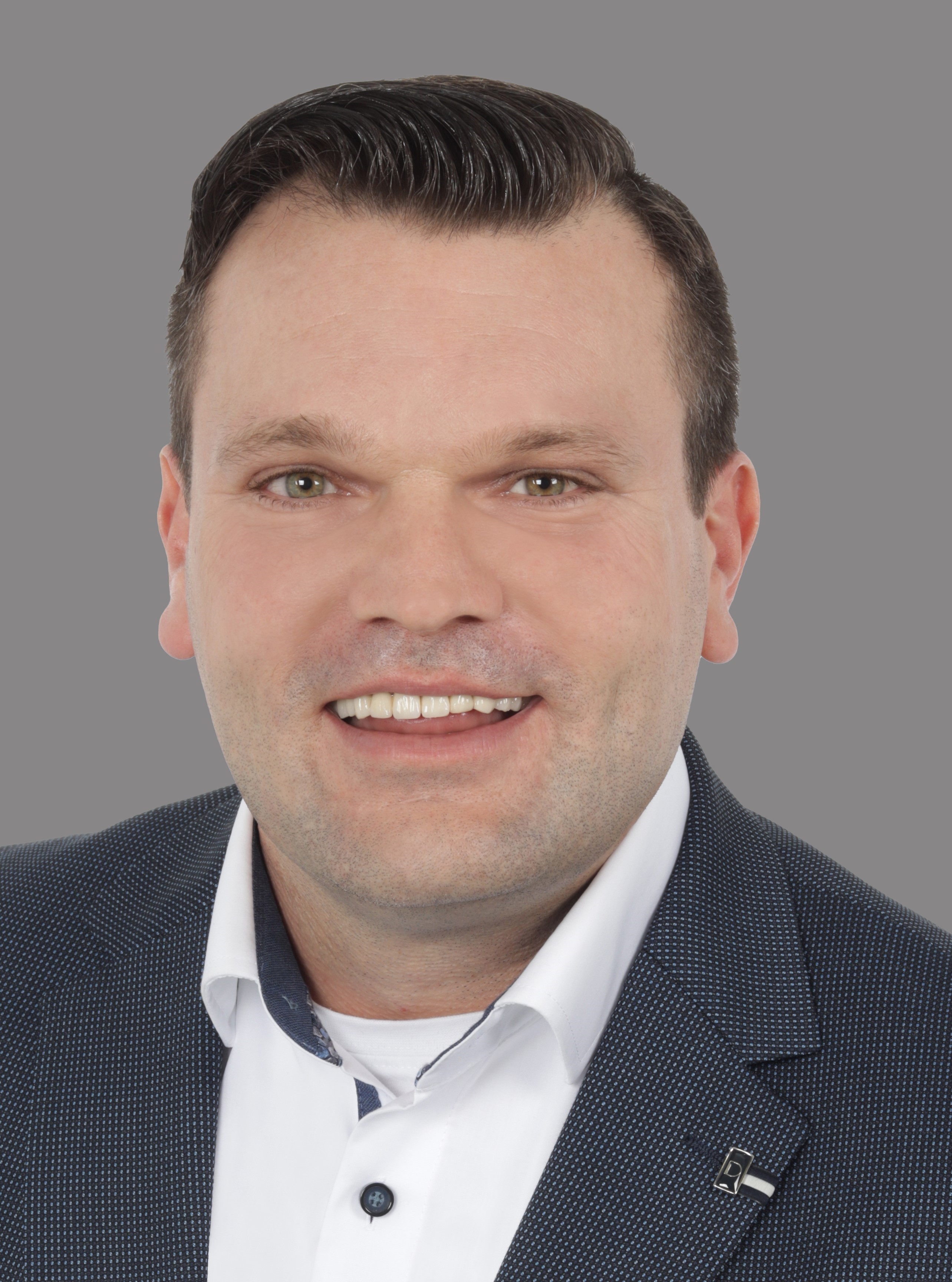 DENNIS KLEEN